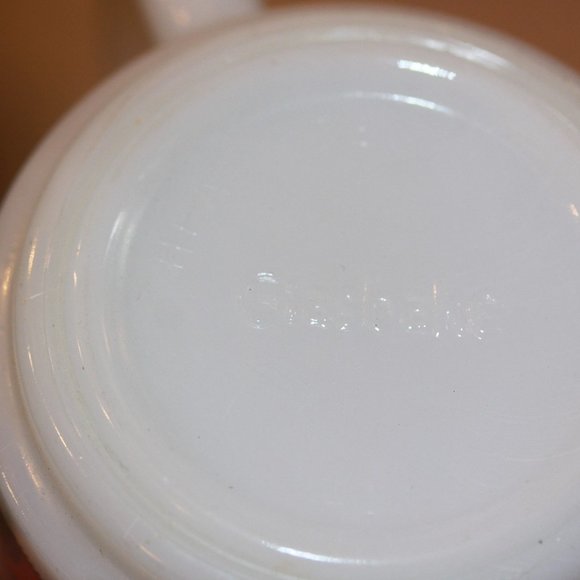 Vintage LOT OF 2 Little Orphan Annie and Dog Sandy Milk Glass coffee Cup 1970's - Picture 3 of 4